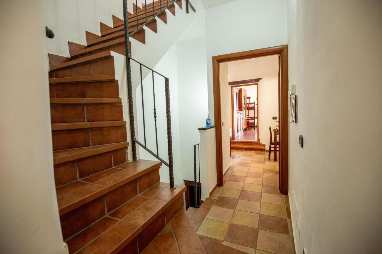 Antica Dimora Della Chiesa Apartment Olevano Romano Bagian luar foto